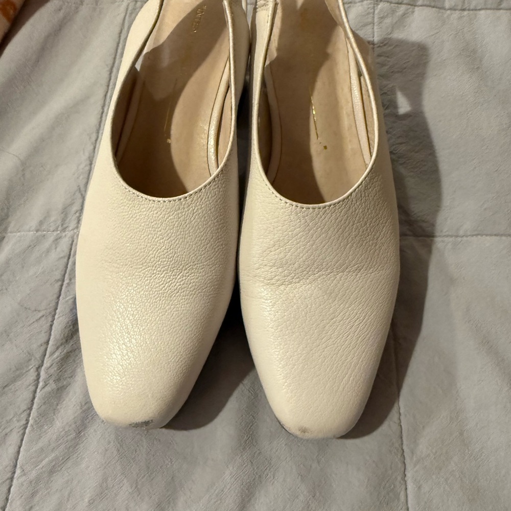 Intentionally Blank Women’s White Leather Block Heel Slingback Shoes,7